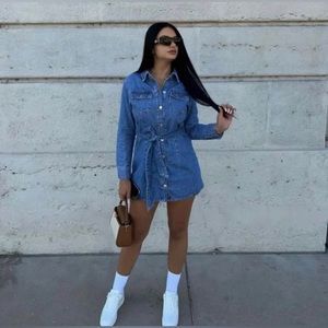 ZARA NEW WITH TAGS DENIM MINI DRESS
BLUE